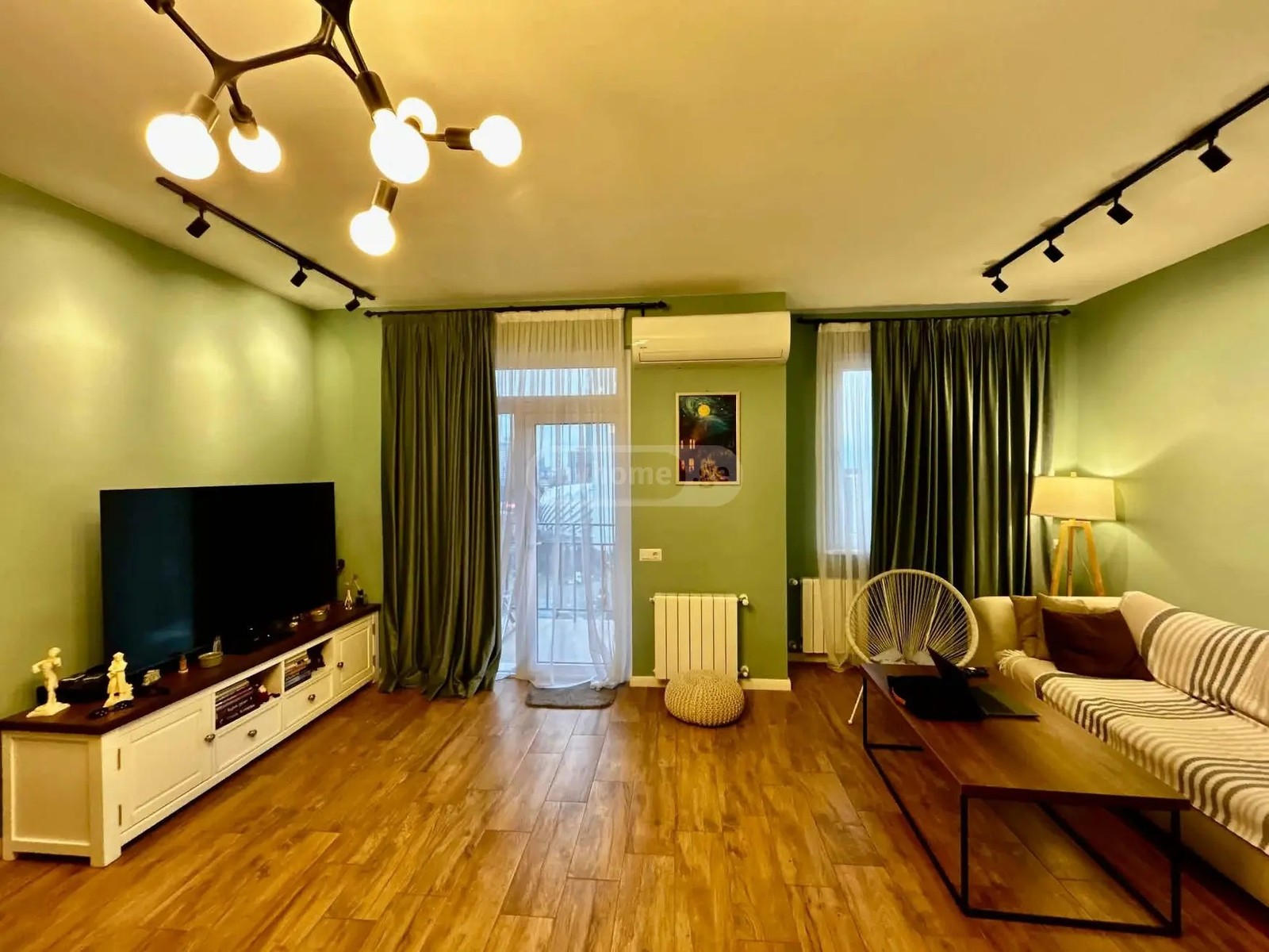 გენერალ ასლან აბაშიძის ქუჩა 19 - 4 rooms