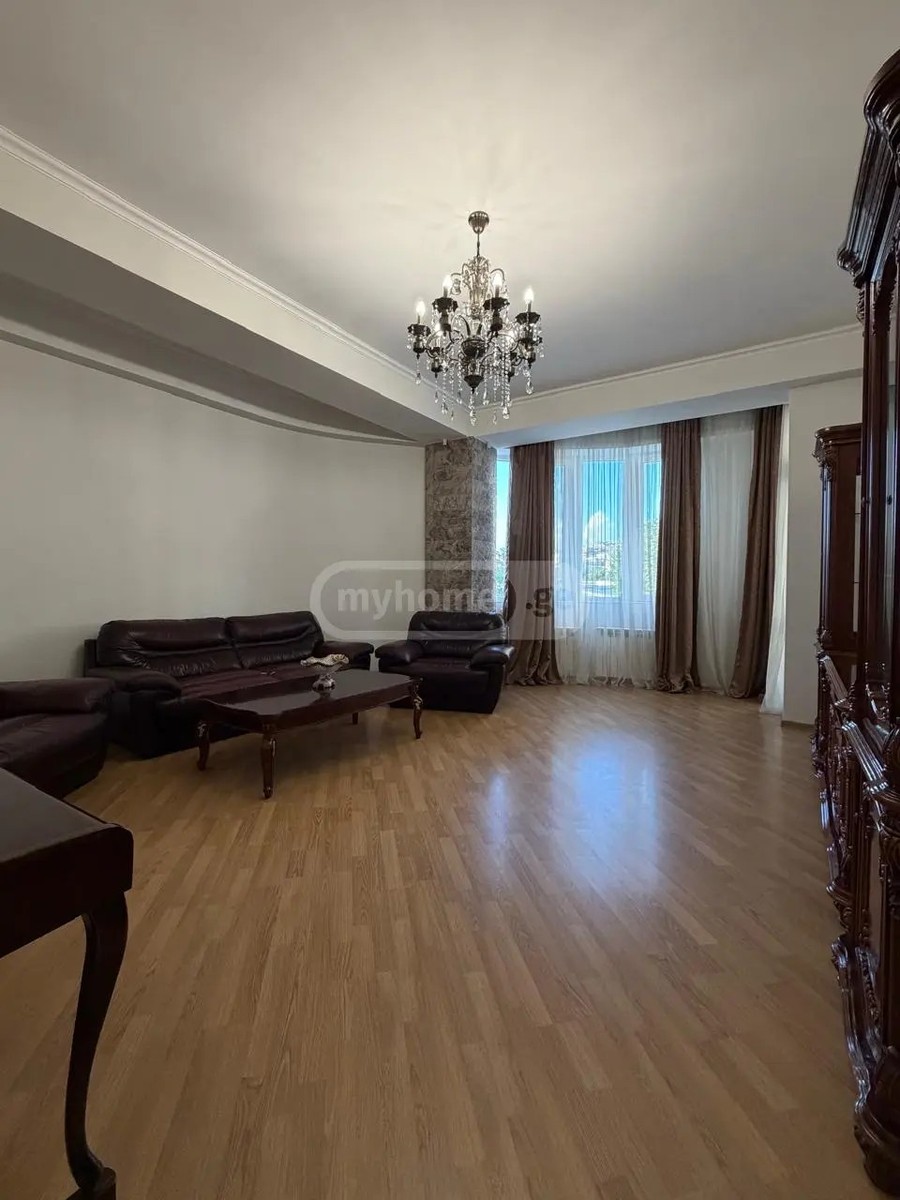 თევდორე მღვდლის ქ.  51 - 4 rooms
