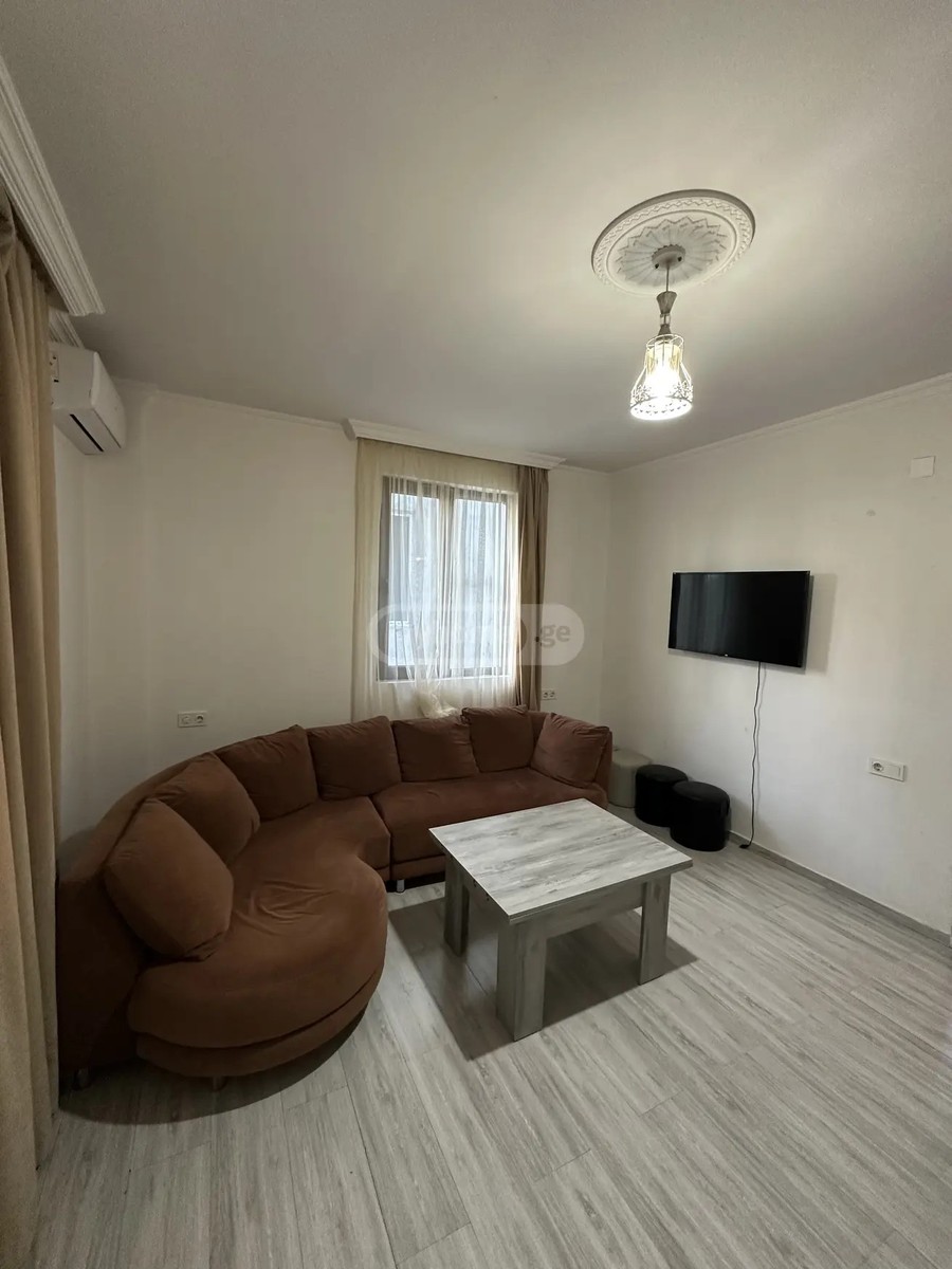 აფხაზი კ. ქ. 41ბ - 3 rooms