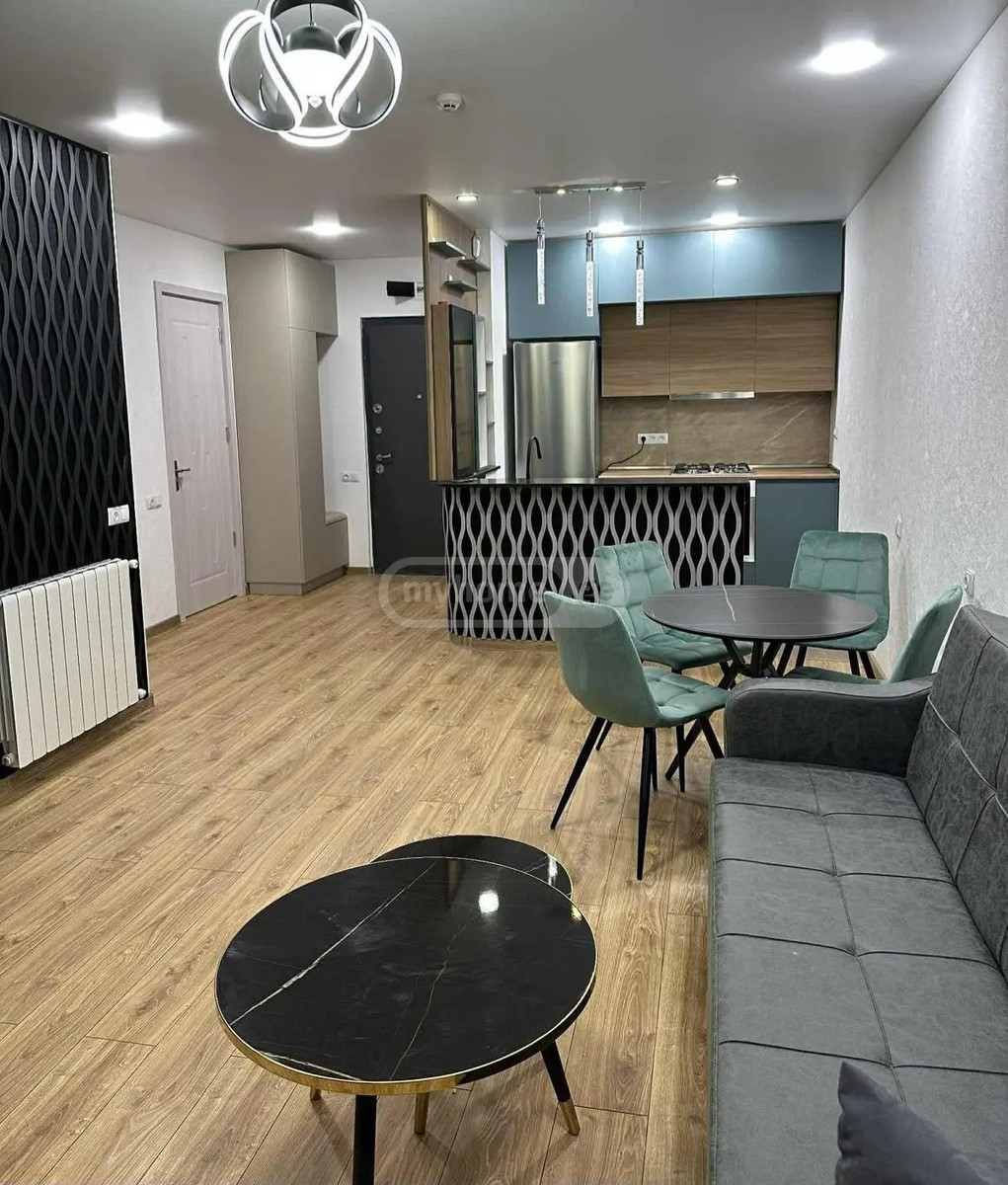 ლორთქიფანიძე გრ. ქ. 24 - 3 rooms