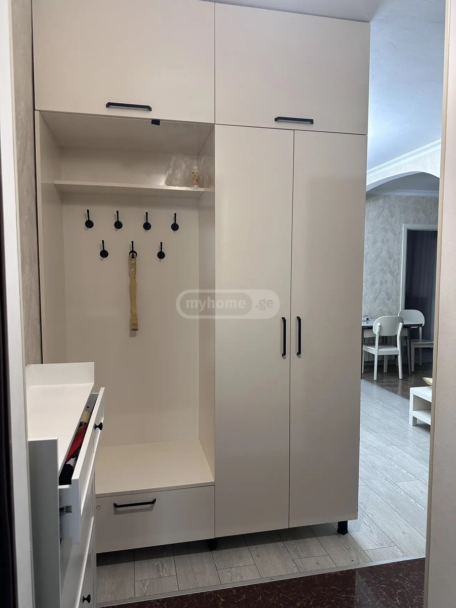 აბუსერიძე ტ. ქ. 42 - 2 rooms