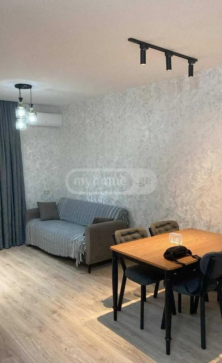 ზღვის პირის ქ.  - 2 rooms