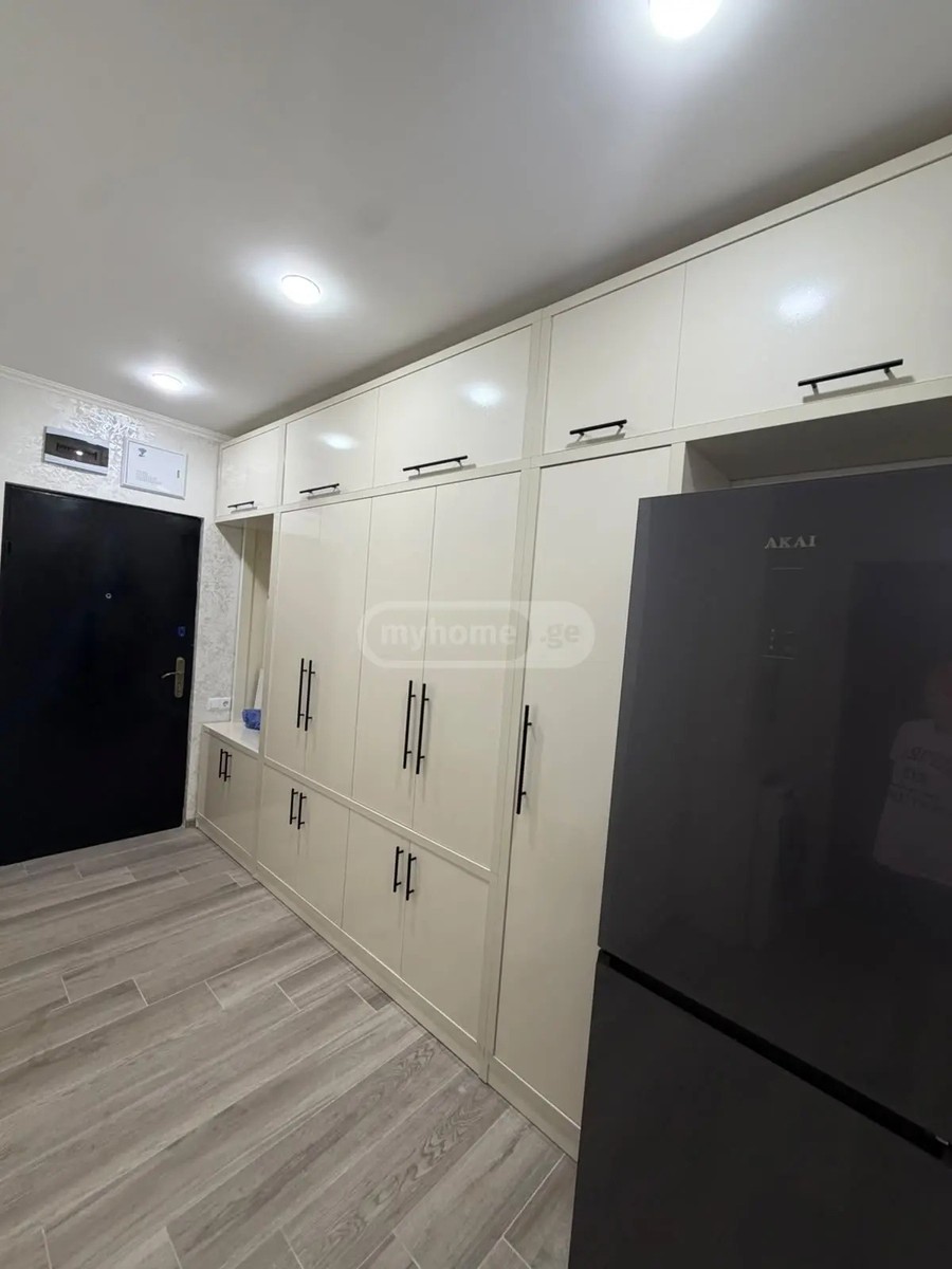 ანგისის ქ.  - 3 rooms