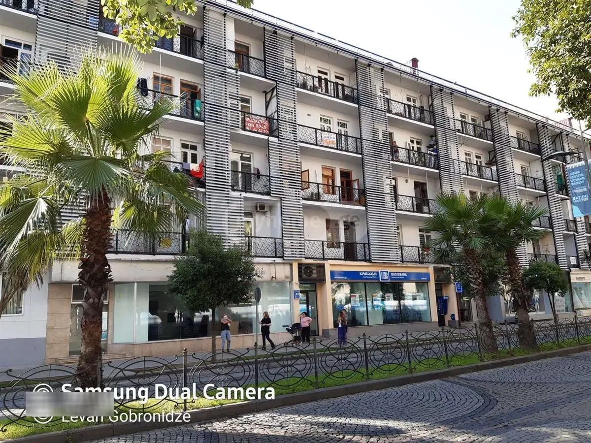 რუსთაველის ქ. 41 - 4 rooms