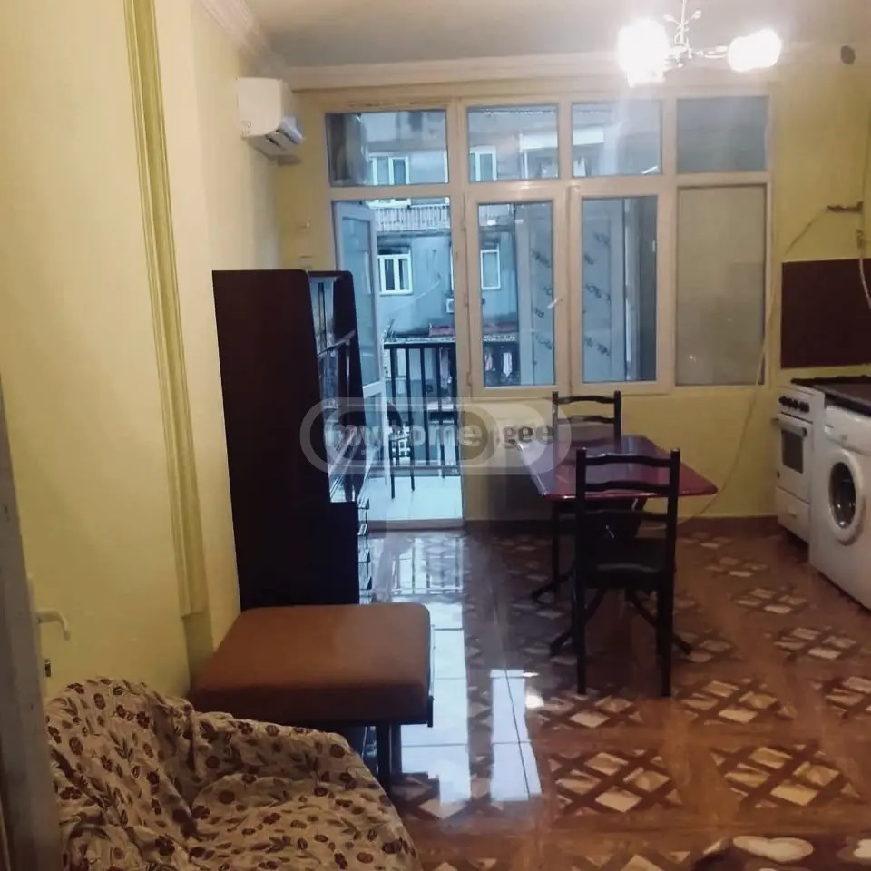 გენერალ ასლან აბაშიძის ქუჩა 3 - 2 rooms