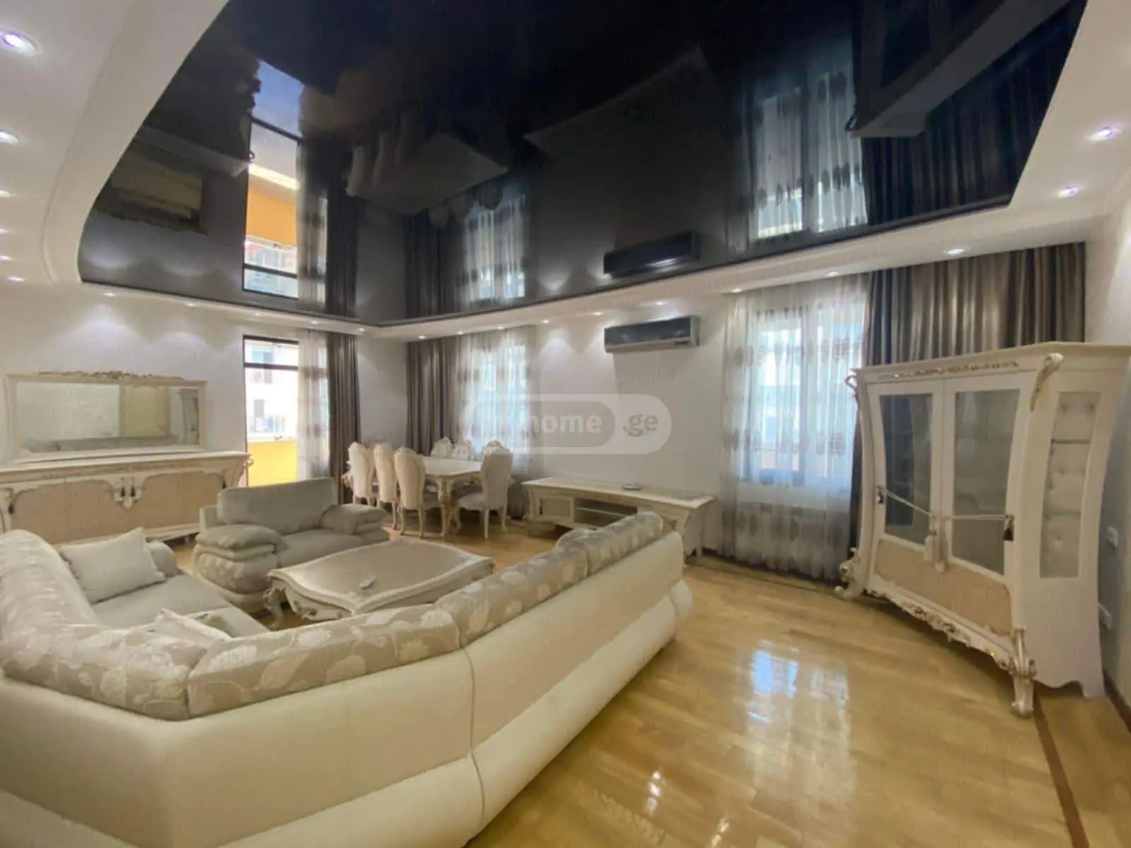 ბაგრატიონის ქუჩა 222 - 5 rooms