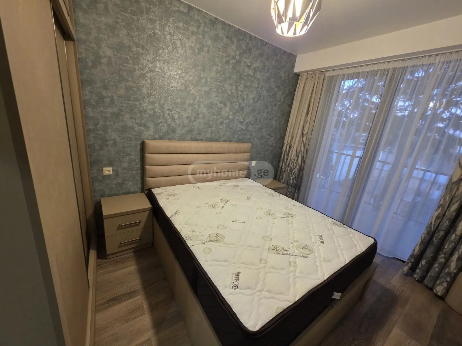 ასათიანი ლ. ქ. 96 - 3 rooms