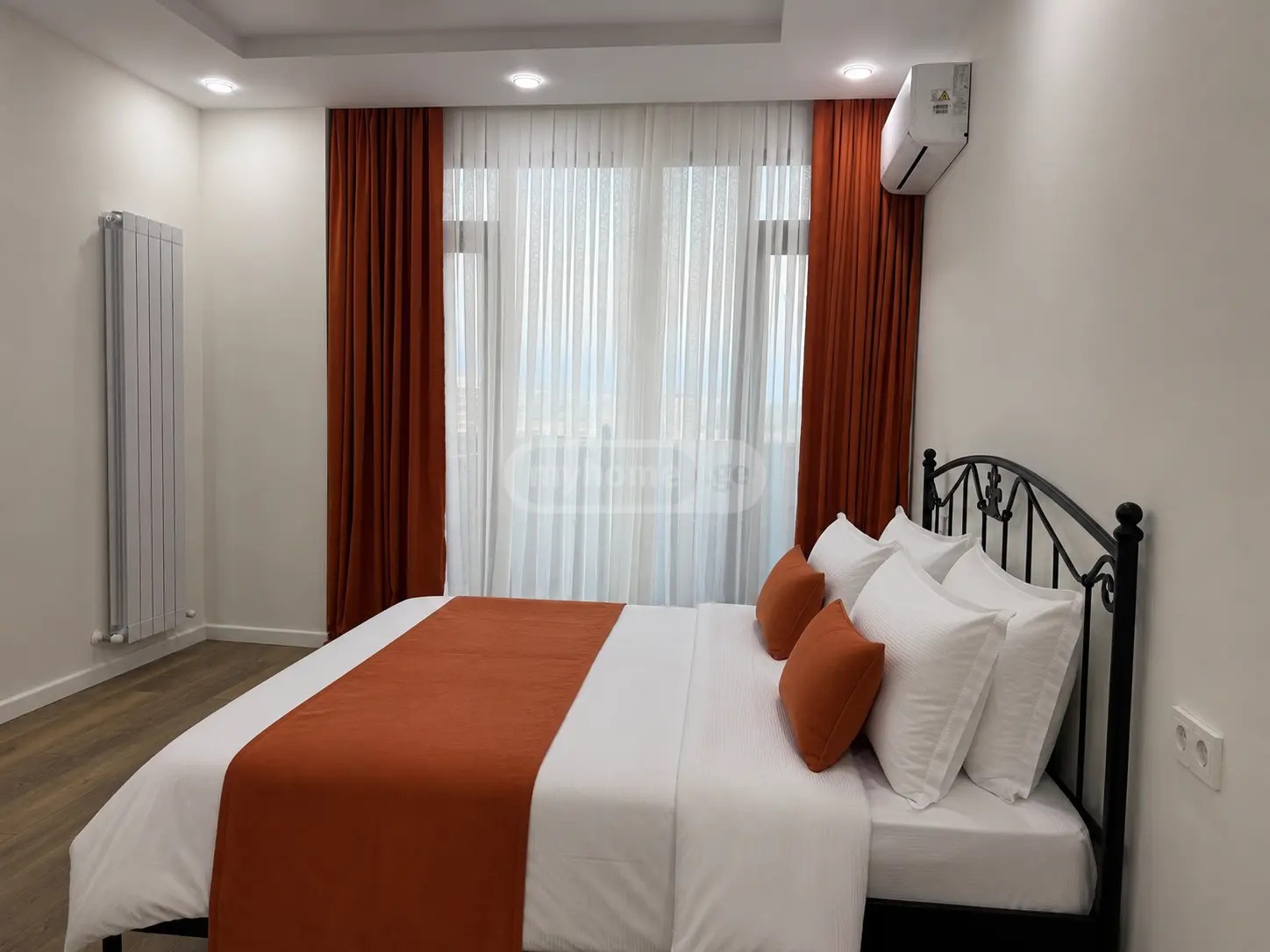 ანგისის ქ. 82 - 1 rooms