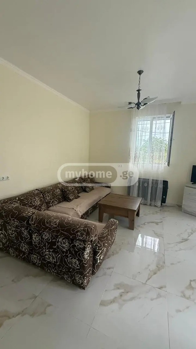 აეროპორტის გზატკეცილი  - 3 rooms