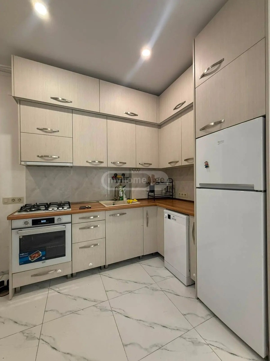 ბაგრატიონის ქუჩა 129 - 3 rooms