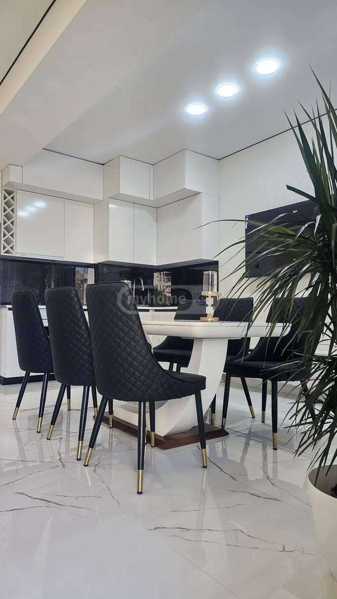 ნინუა ვ. ქ. (ყოფ. ტრიკოტაჟის ქ.) 3ა - 3 rooms