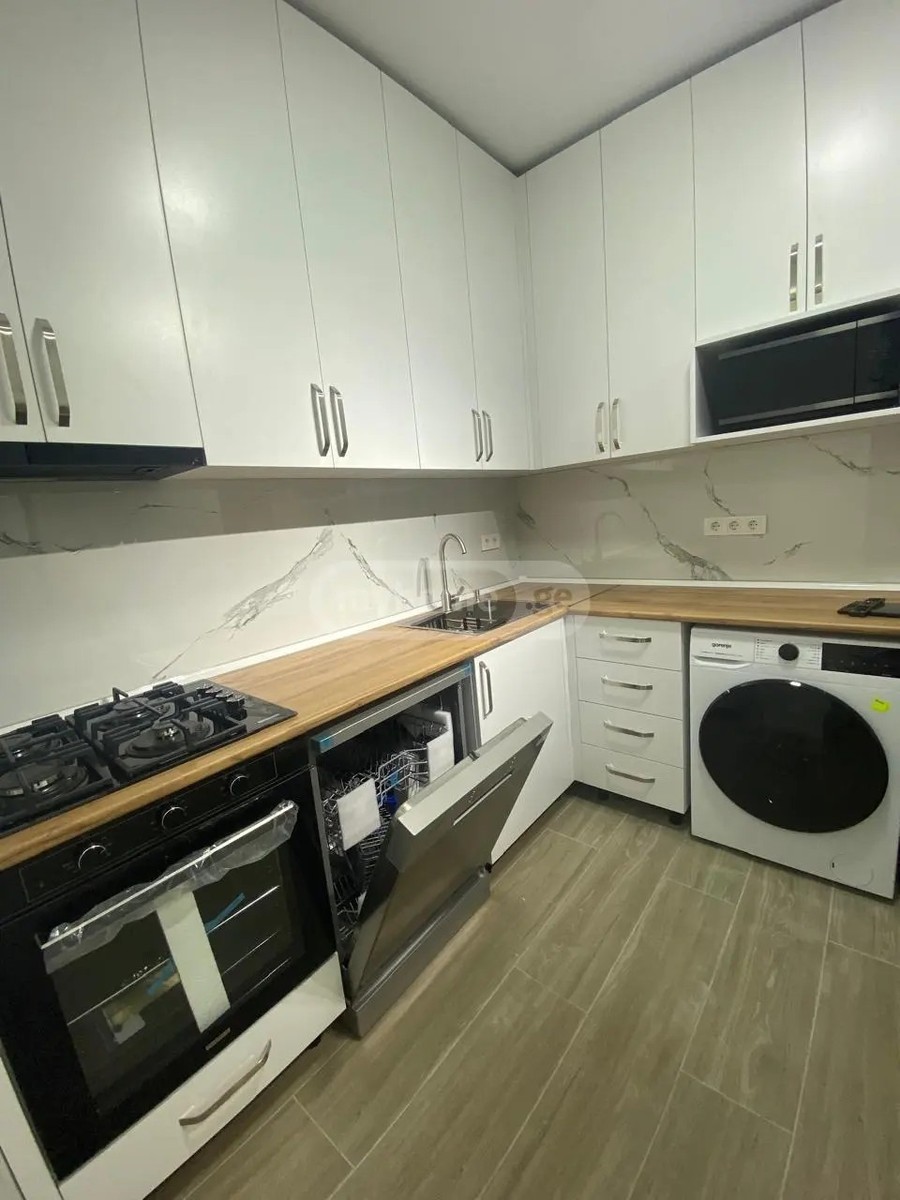 ანგისის ქ. 21 - 3 rooms