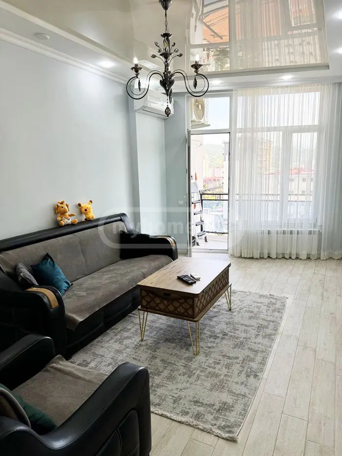 ჯავახიშვილის ქ. 28 - 3 rooms