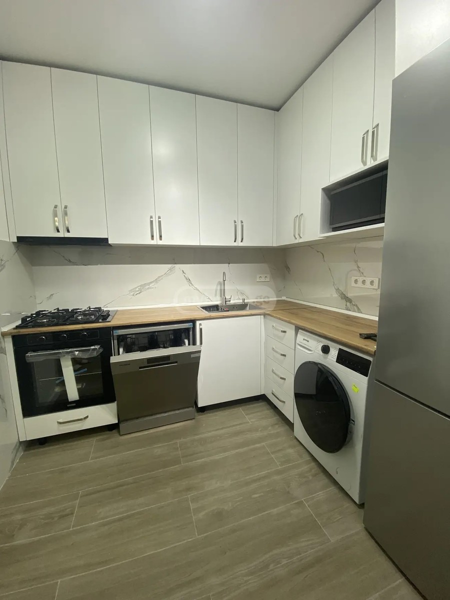 ანგისის ქ. 21 - 3 rooms
