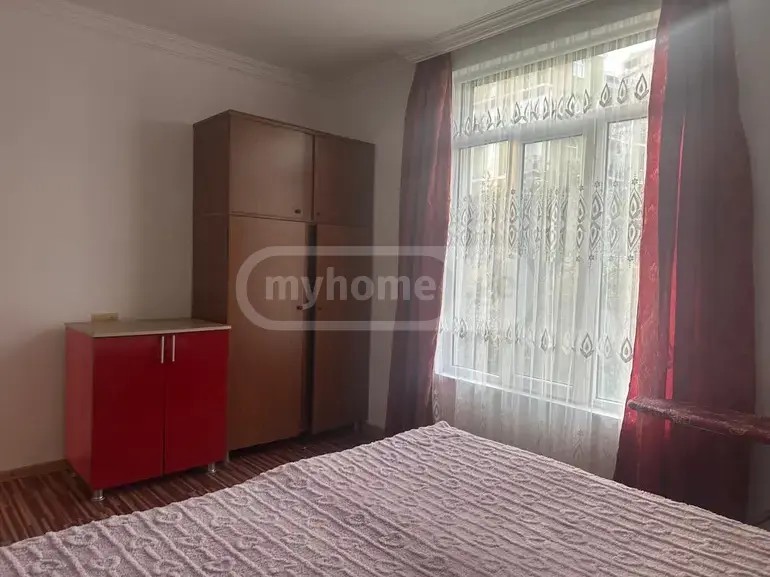 ლორთქიფანიძე გრ. ქ. 18 - 2 rooms