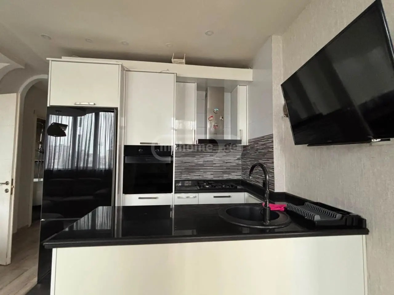 ტაბიძის ქ.  - 3 rooms