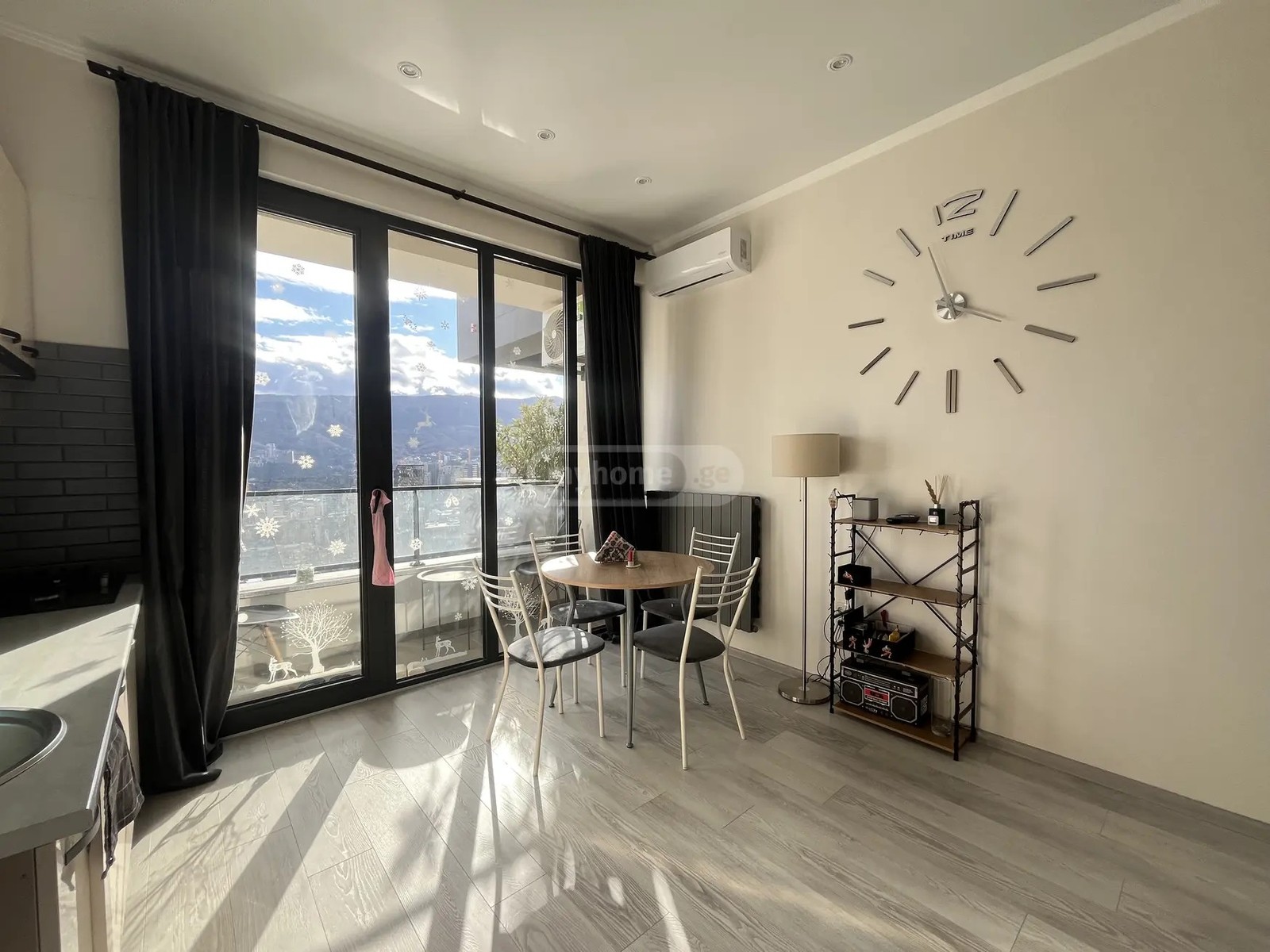 ნუცუბიძის ქ.  77 - 3 rooms