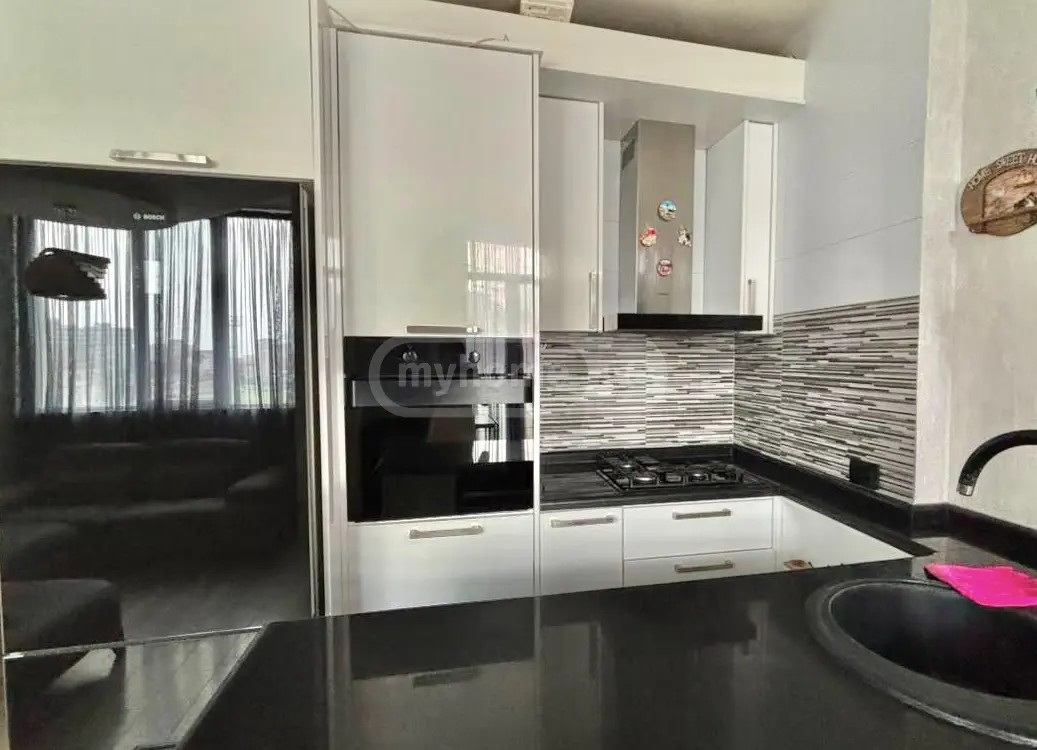 ტაბიძის ქ. 3ა - 3 rooms