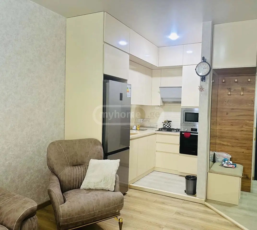 აბუსერიძე ტ. ქ. 22 - 3 rooms