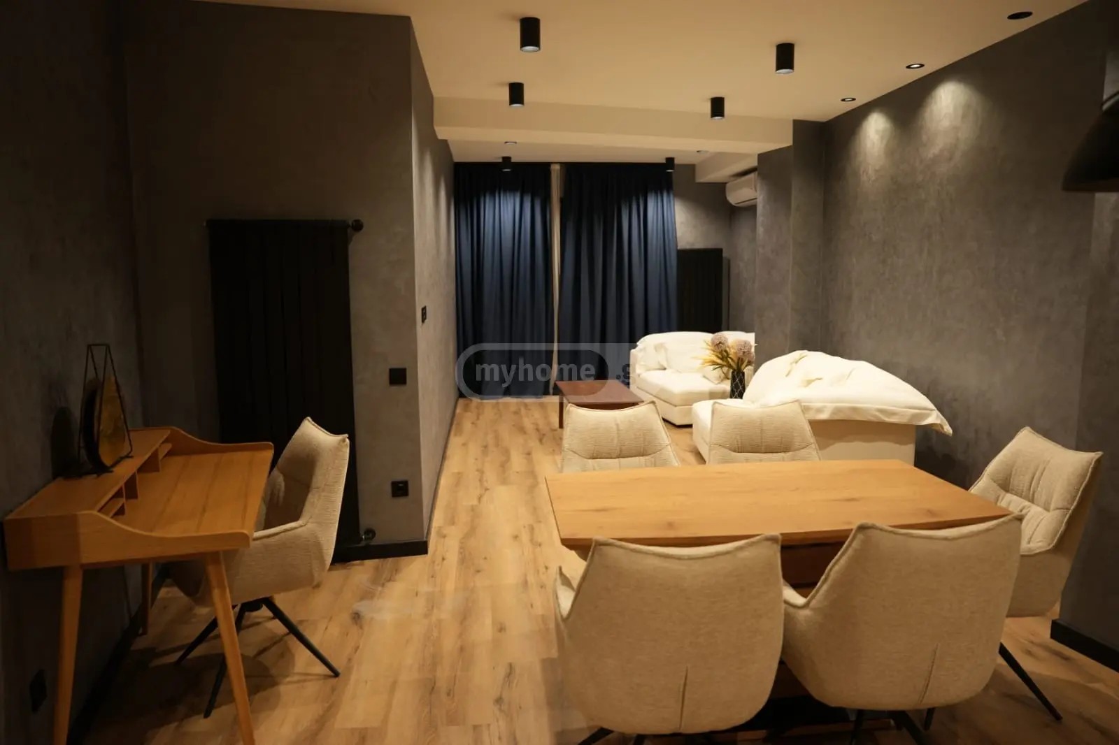 ბუხაიძის ქ.  - 4 rooms