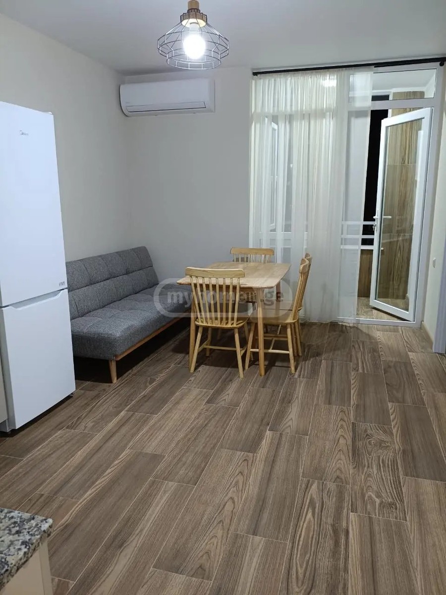 ანგისის ქ. 13 - 3 rooms