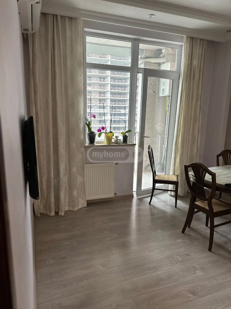 ფიროსმანის ქ. 18 - 2 rooms