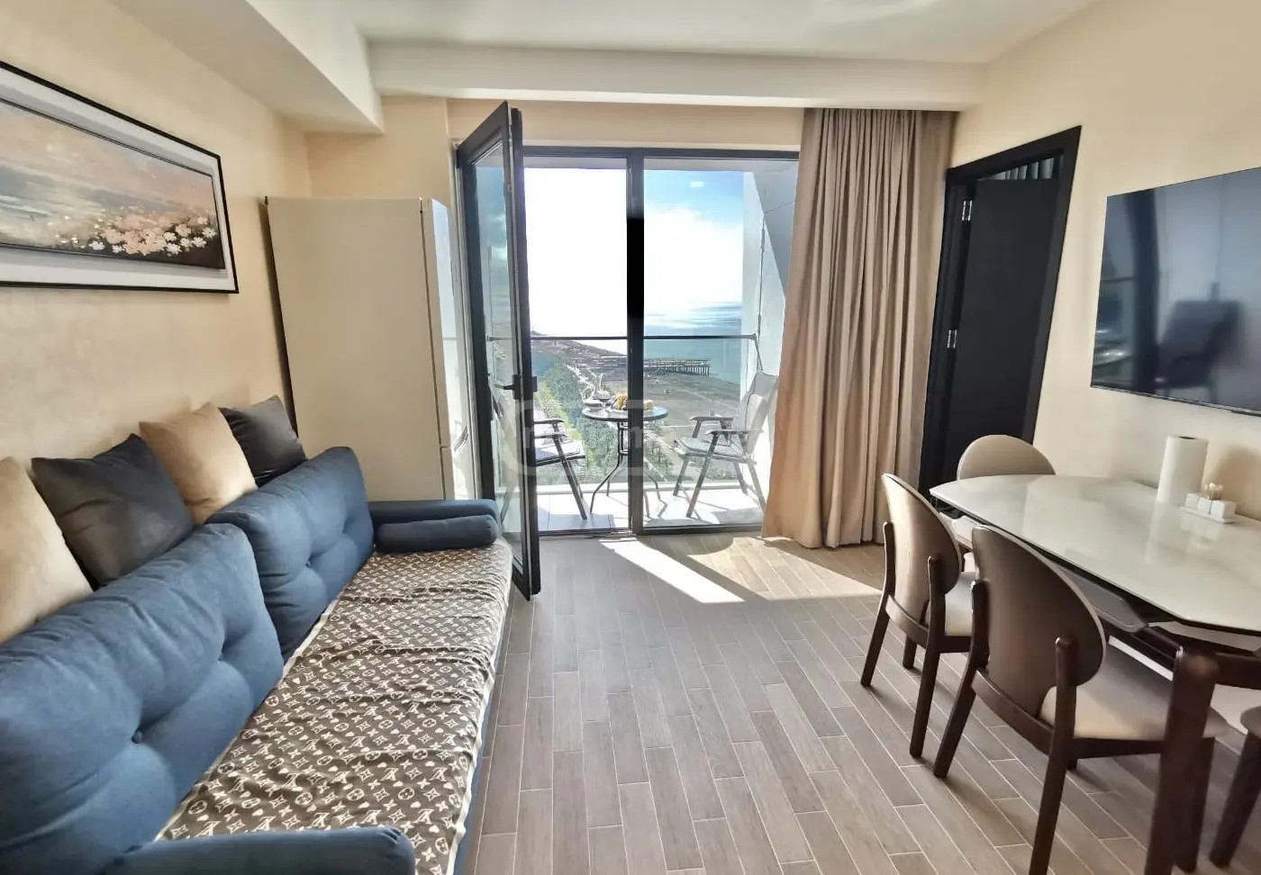 რუსთაველის ქ. 42 - 2 rooms