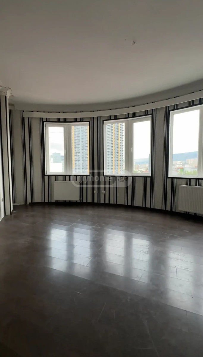 გაგარინი ი. ქ. 1 - 4 rooms