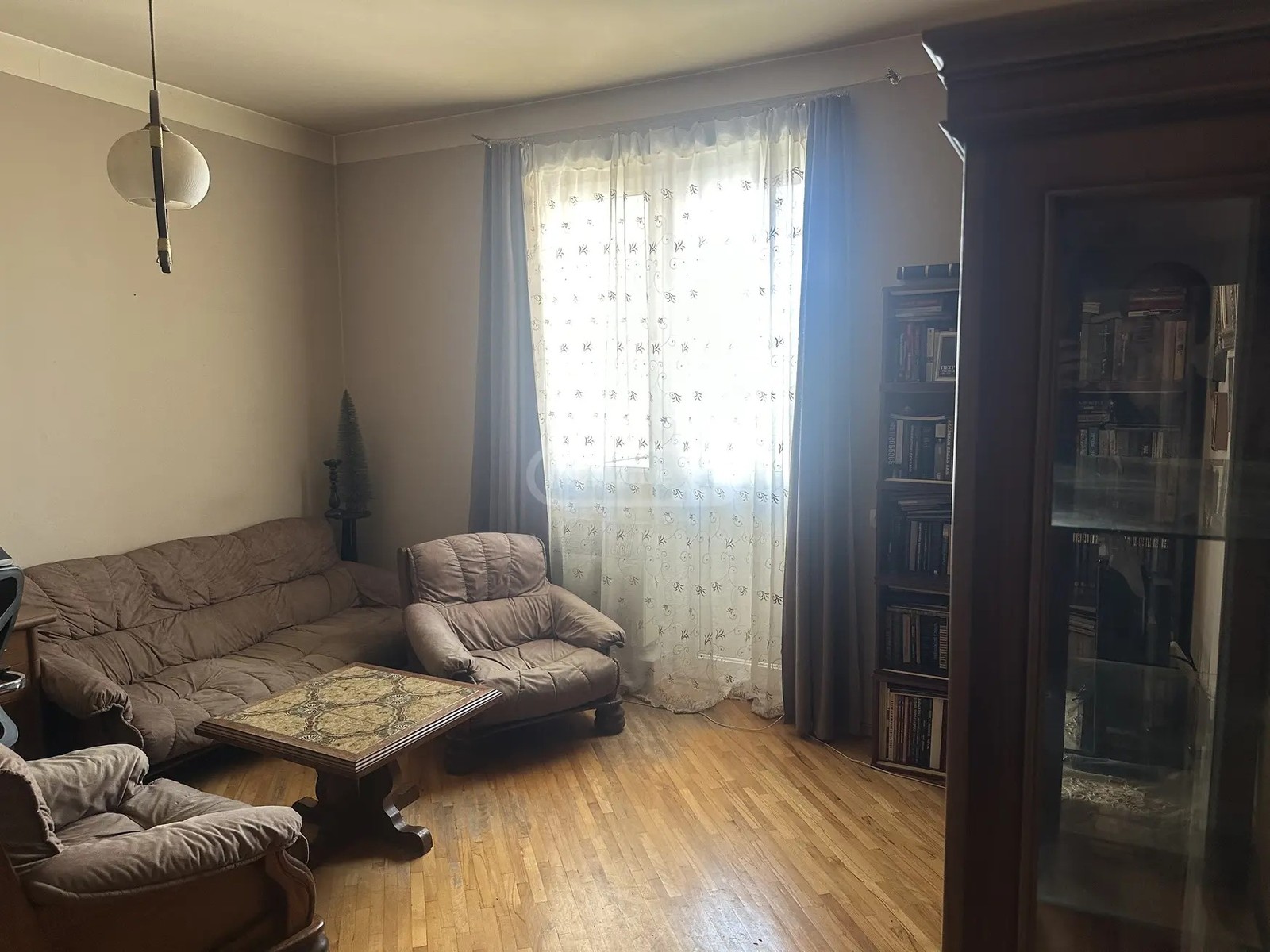ატენის ქ. 25 - 1 rooms