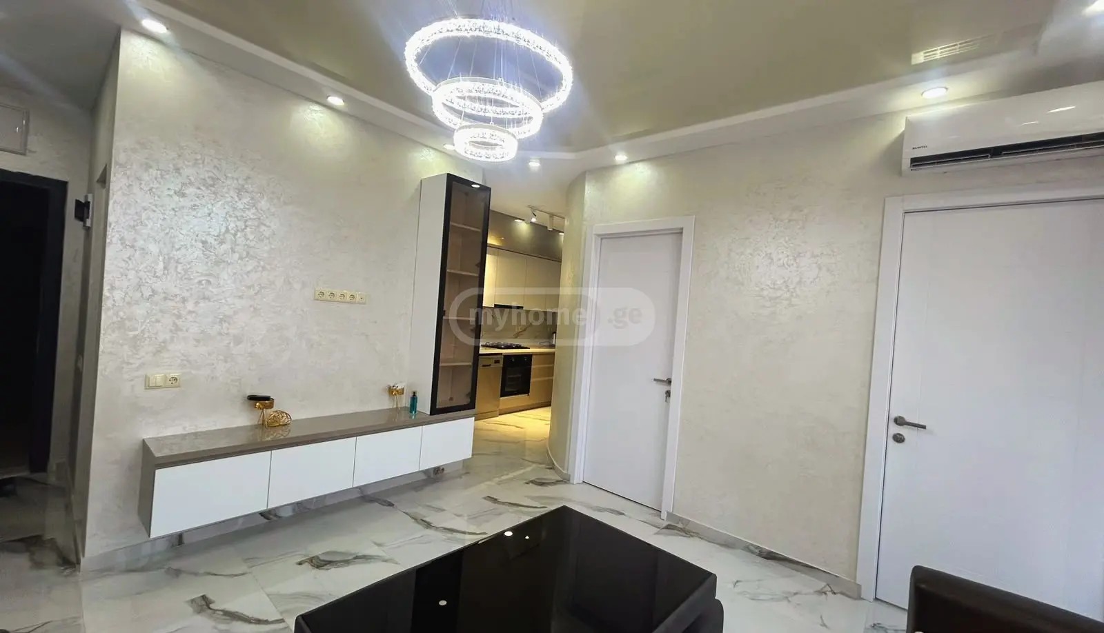 ანგისის 3 ჩიხი 8 - 3 rooms