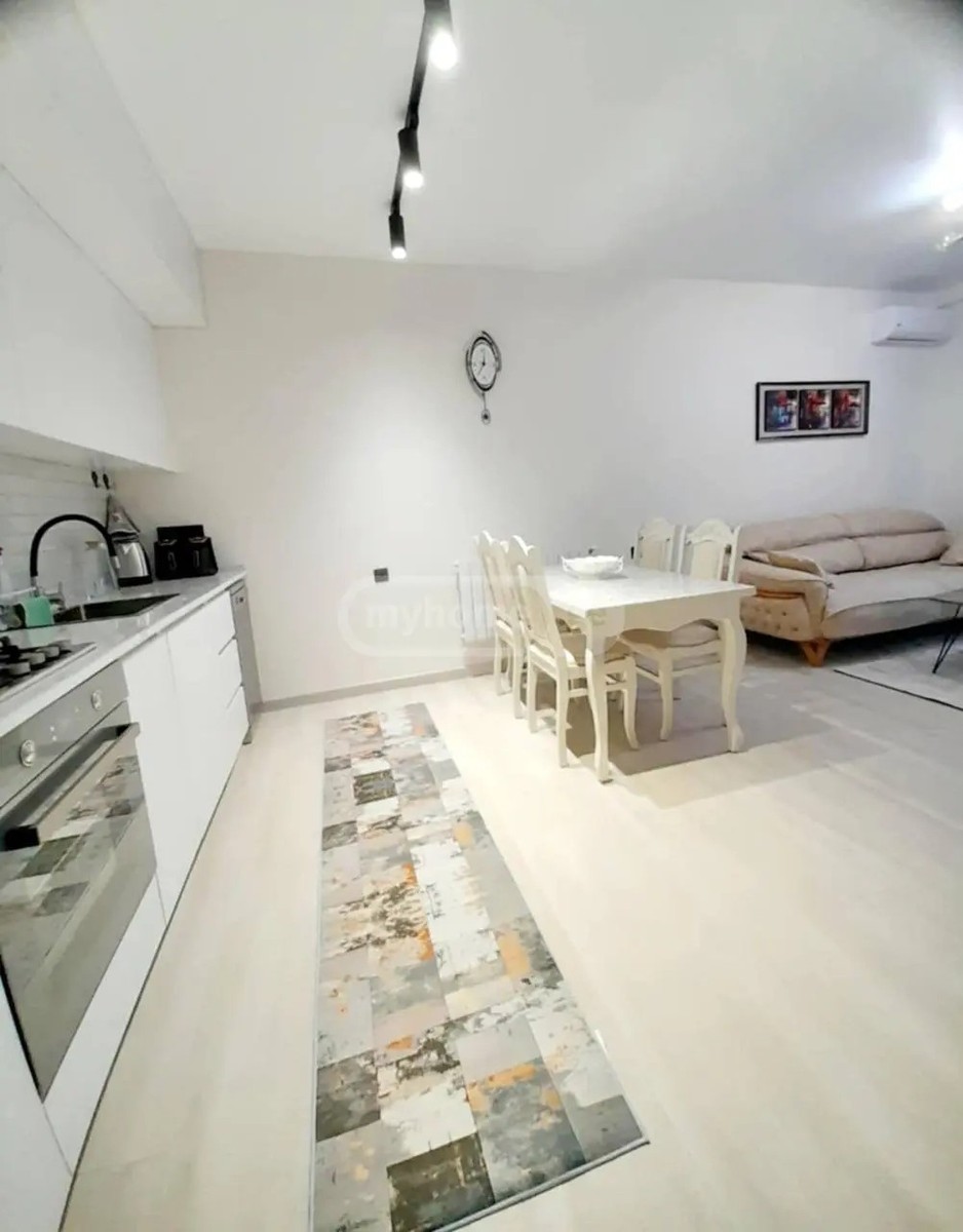 26 მაისის ქ. 13 - 2 rooms