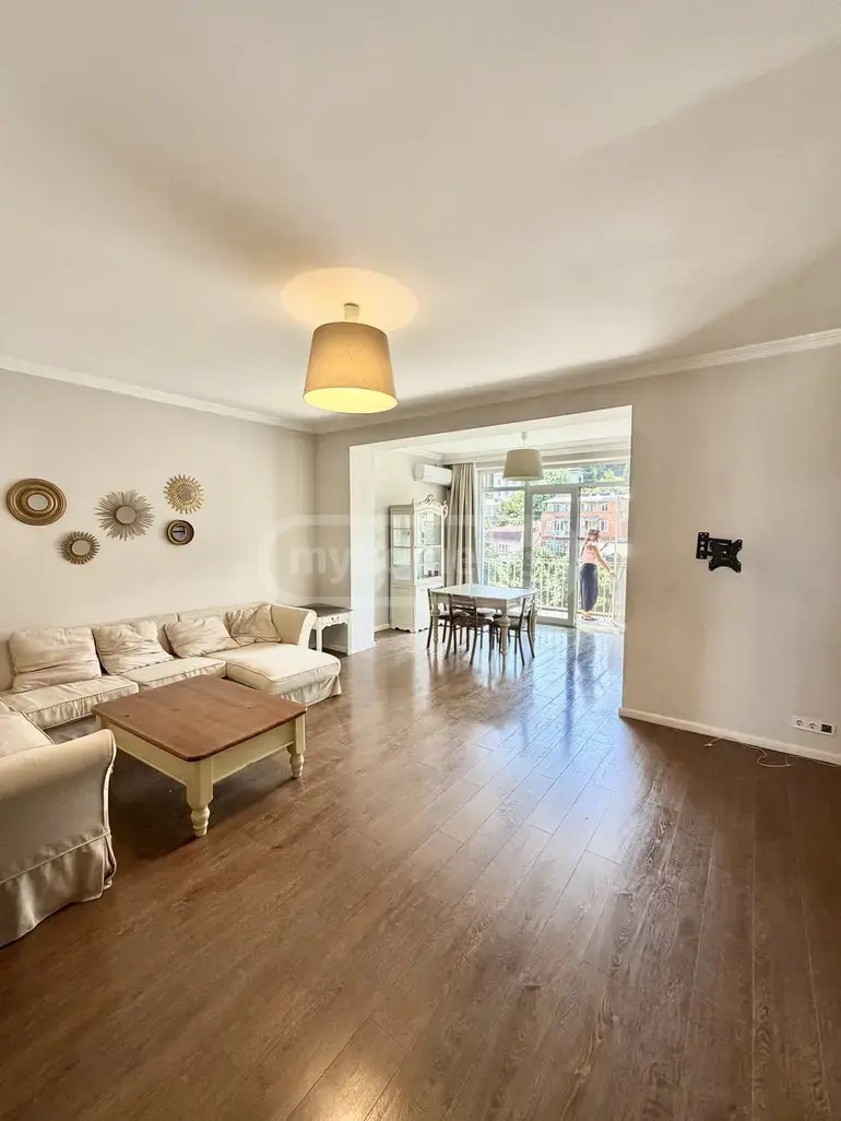 მცხეთის ქ. 8 - 4 rooms