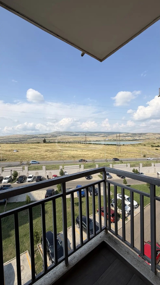 კუპრაძე ვ. ქ. 74 - 5 rooms
