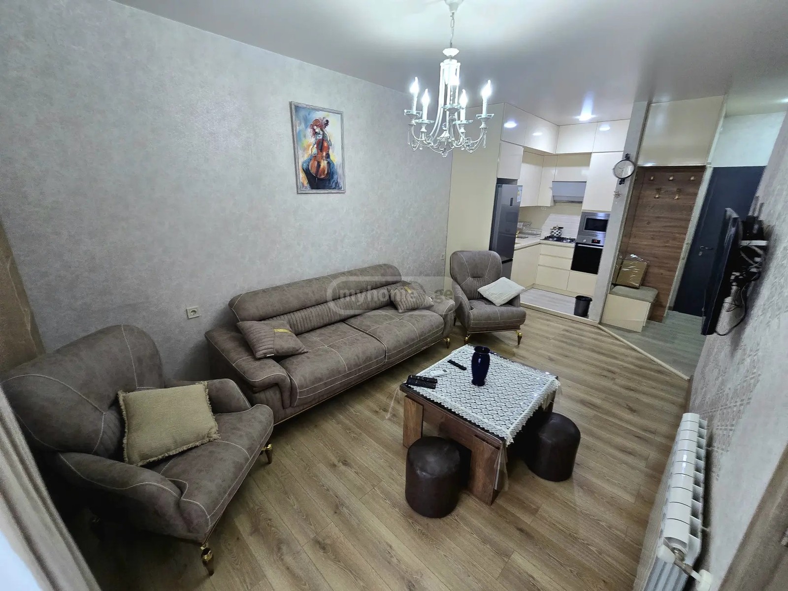 აბუსერიძე ტ. ქ. 22 - 3 rooms