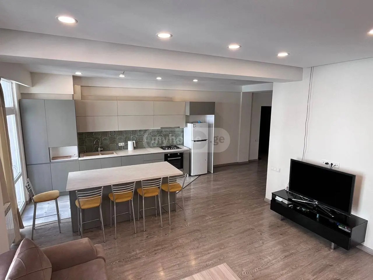 ლუბლიანას ქ.  - 5 rooms