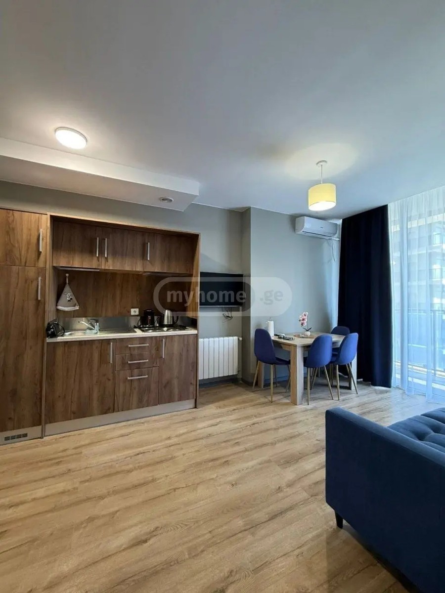 ანგისის 3 ჩიხი 10 - 3 rooms