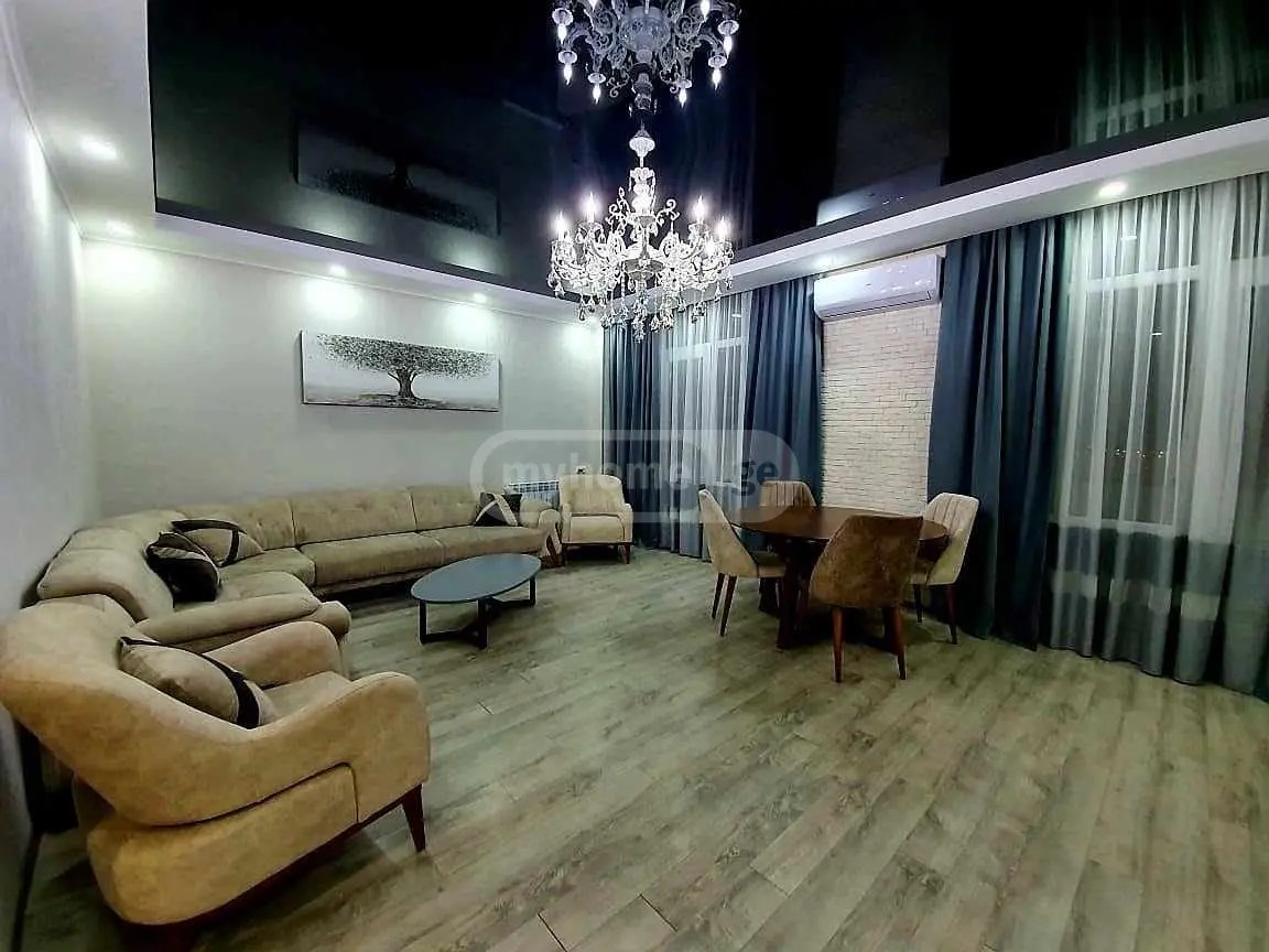 პუშკინი ა. ქ.  - 6 rooms