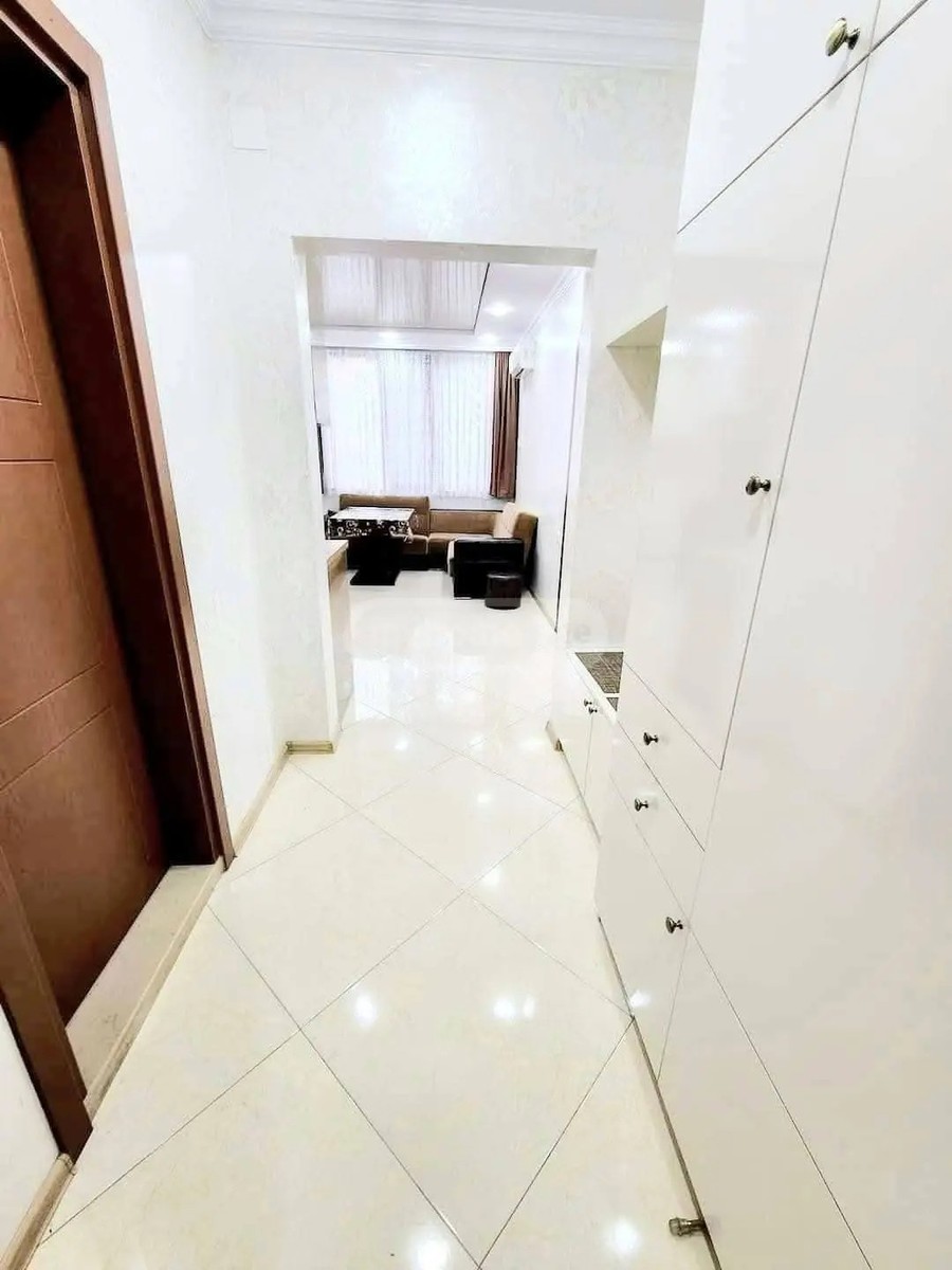 Шалва Инасаридзе - 2 rooms