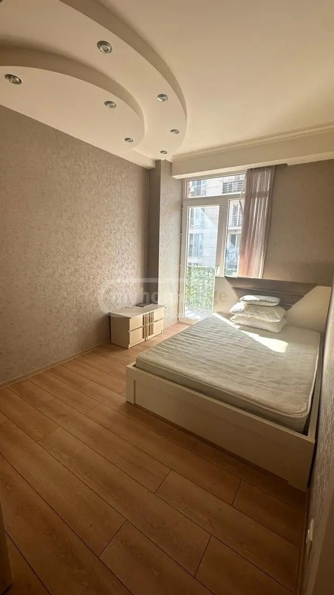 გაზაფხულის ქ.  - 3 rooms