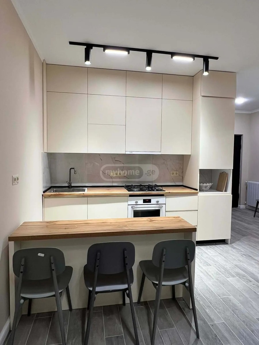 აბუსერიძე ტ. ქ. 45 - 2 rooms