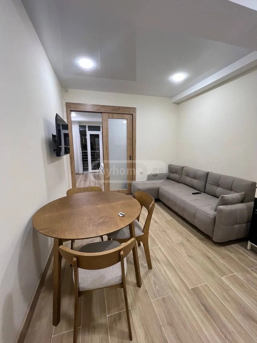 რუსთაველის ქ. 10 - 2 rooms