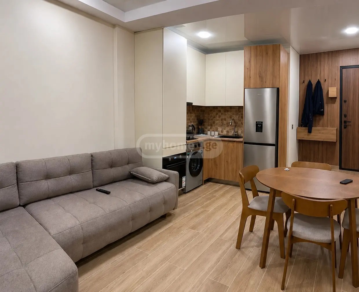 რუსთაველის ქ. 10 - 2 rooms
