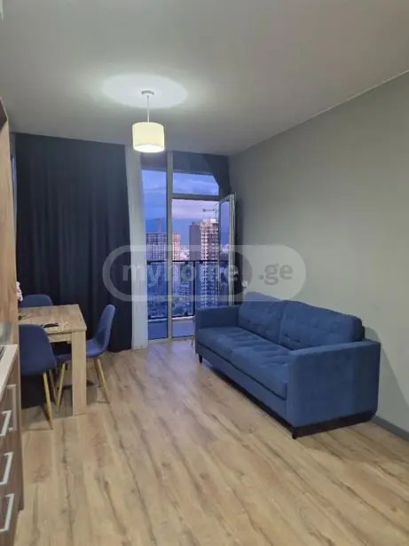 ანგისის 3 ჩიხი 5 - 3 rooms