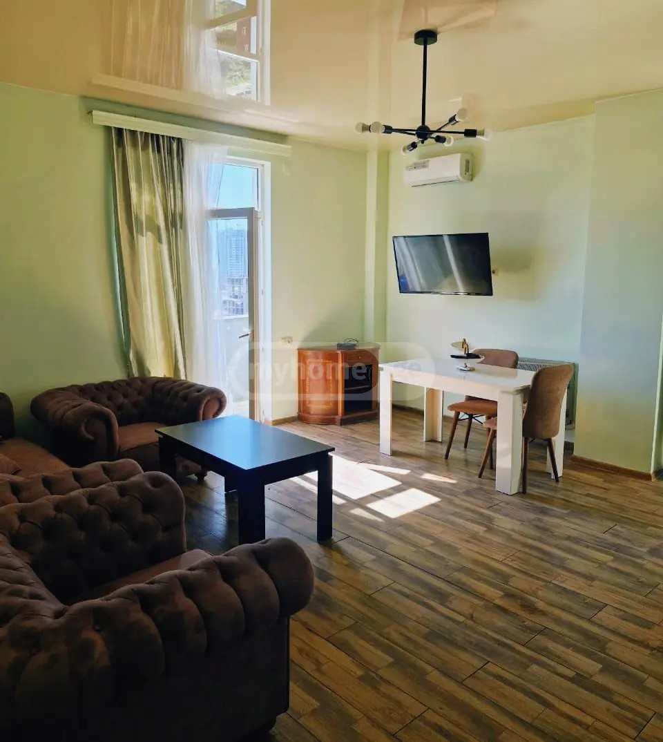 აღმაშენებლის ქ. 18ზ - 3 rooms