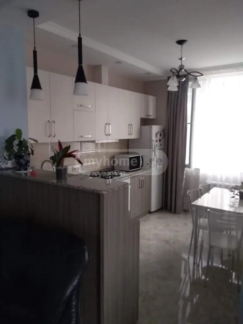 ფიროსმანი ნ. ქ. 18 - 3 rooms