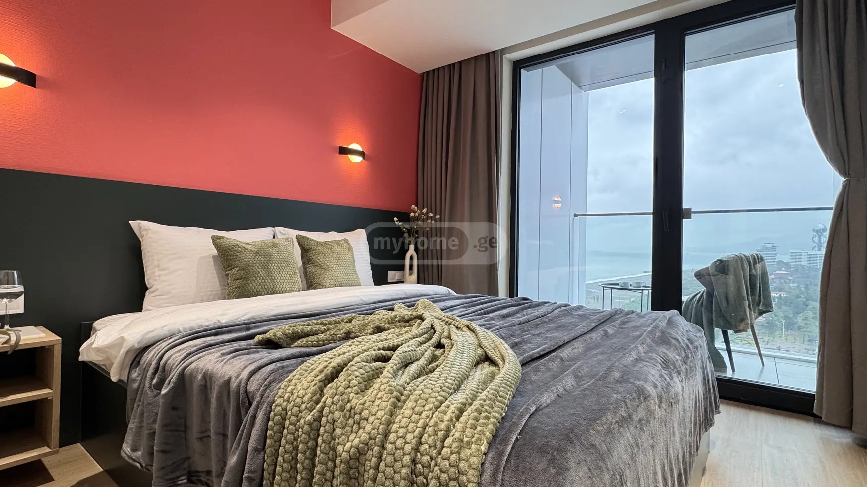 რუსთაველის ქ. 42 - 3 rooms