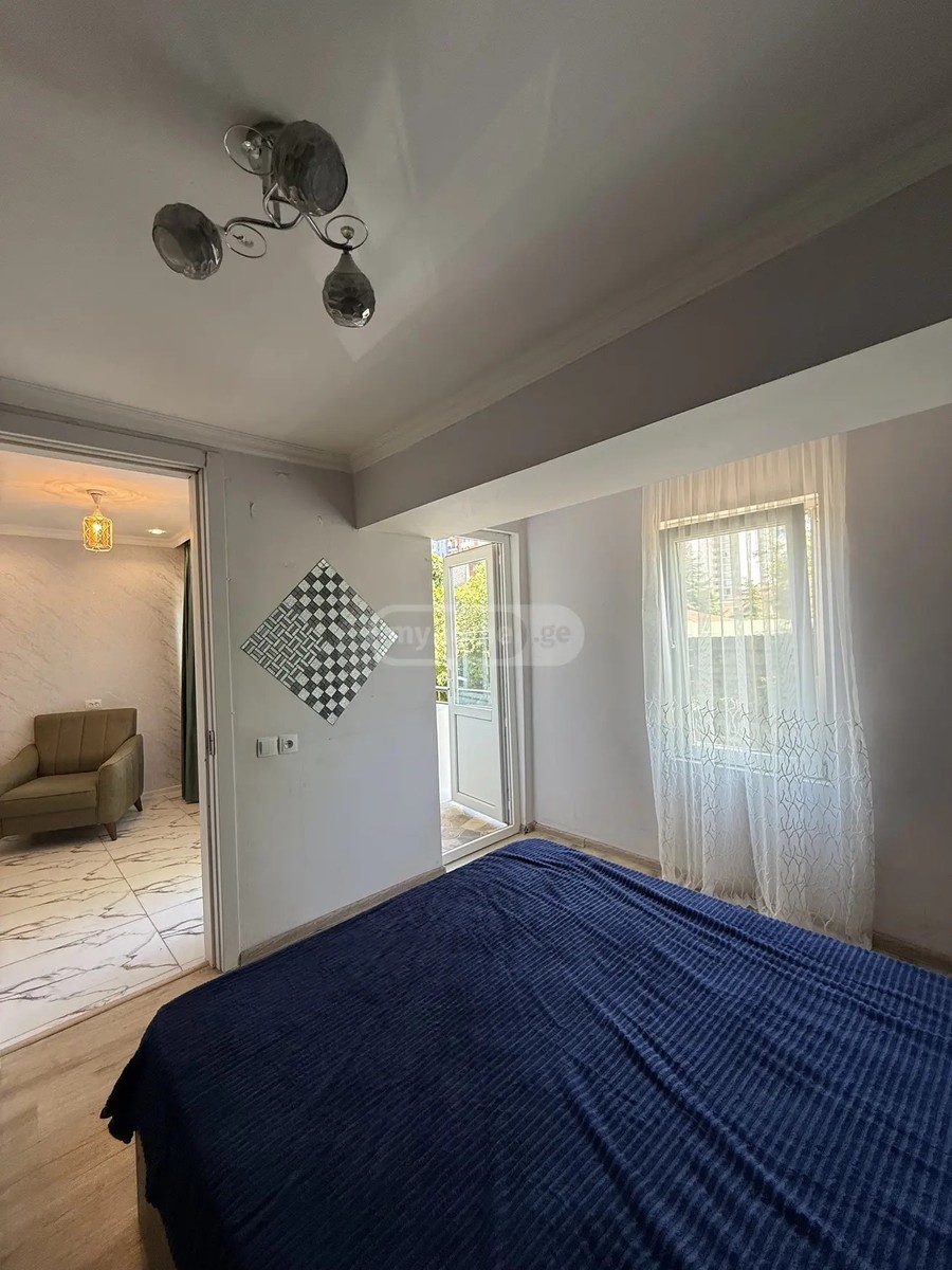 აბუსერიძე ტ. ქ. 31 - 3 rooms