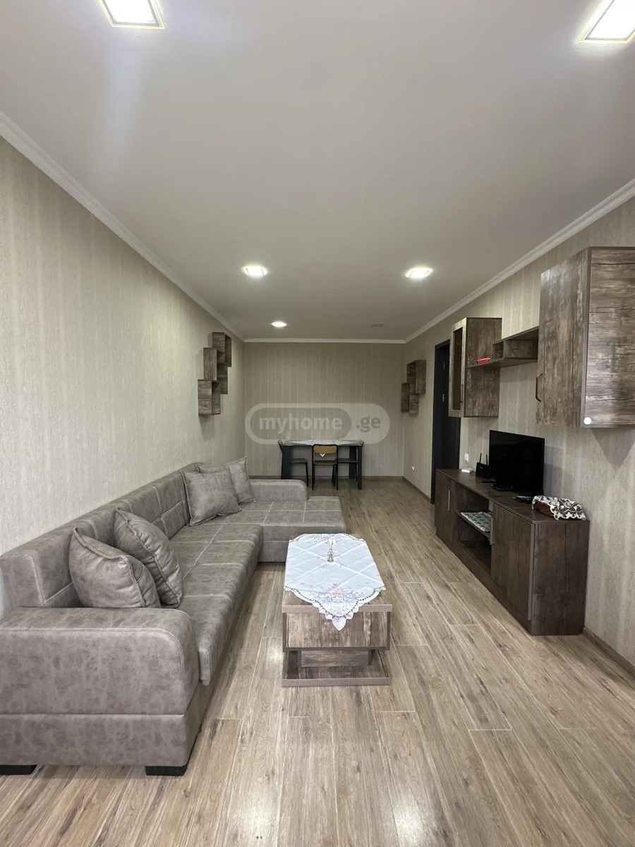 ხუნდაძის ქ. 51 - 3 rooms