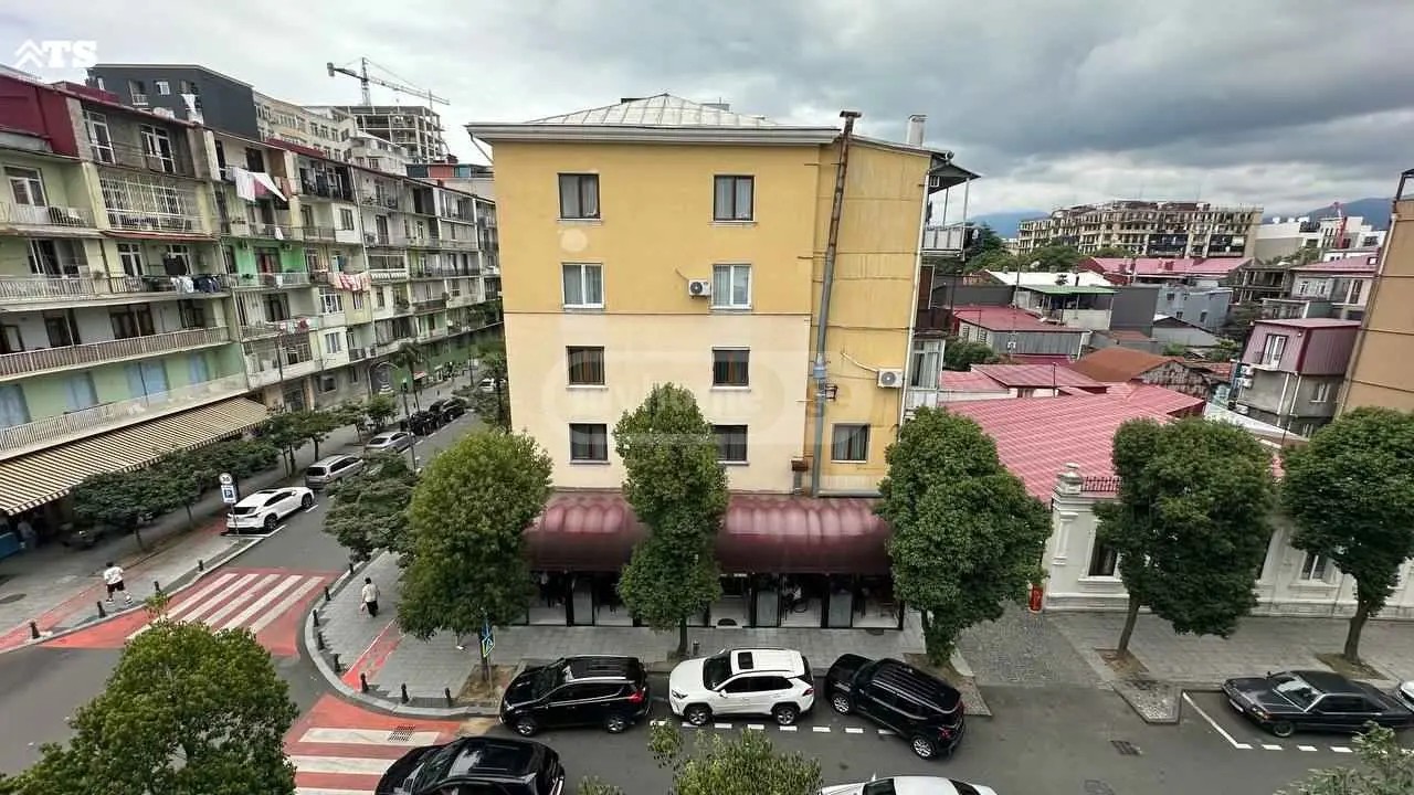 აბაშიძე მ. ქ. 57 - 3 rooms