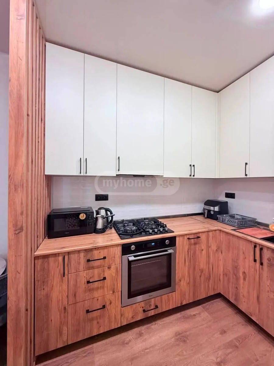ანგისის 3 ჩიხი 8 - 3 rooms